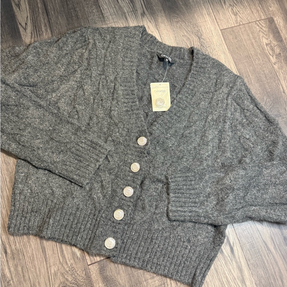 George | Cardigan